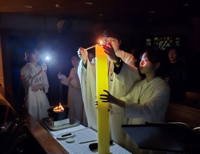2025년 4월 19일 파스카 성야미사1 사진입니다.